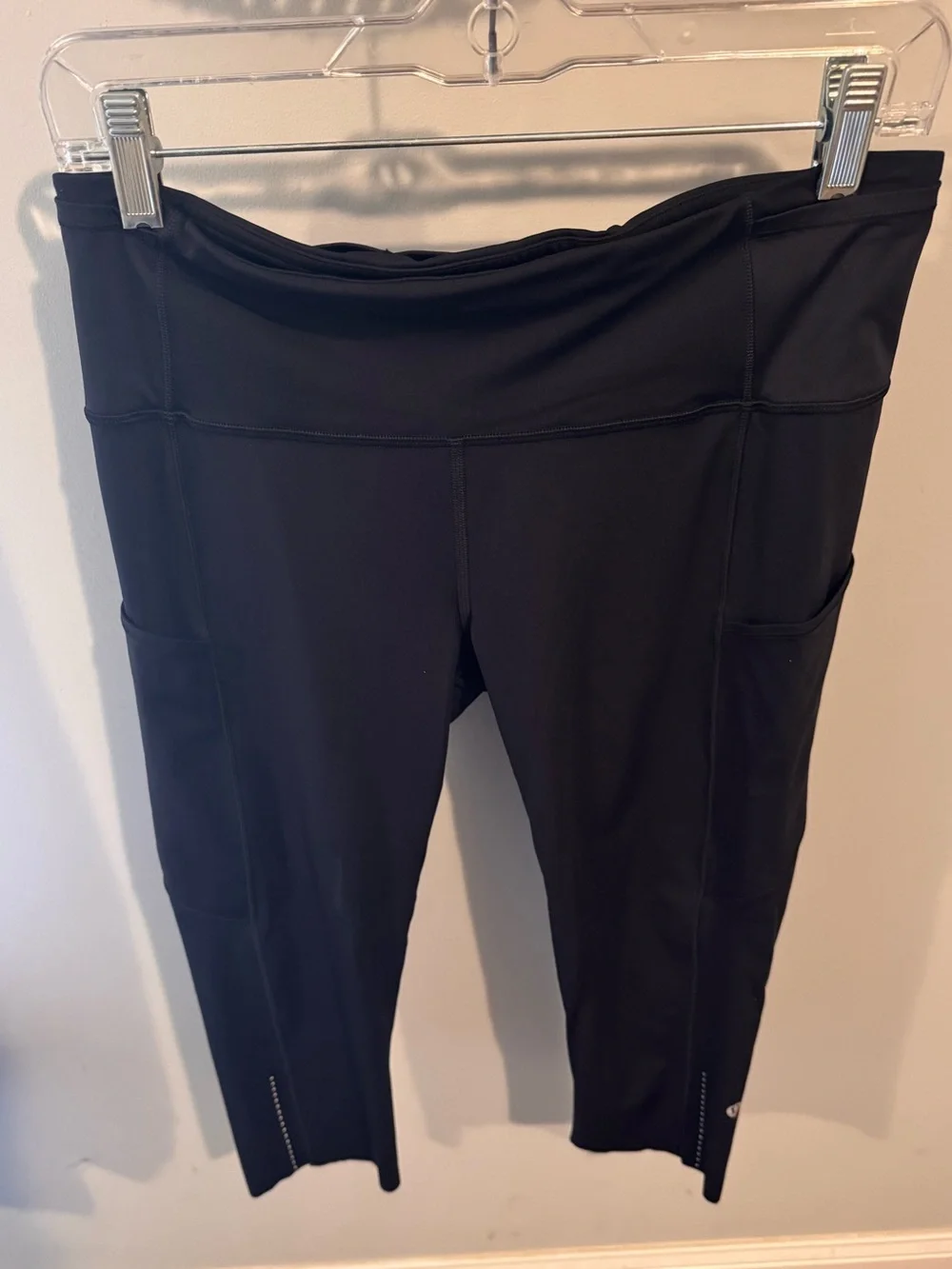 Lululemon athletica Fast and Free Cropped Leggings - size 10